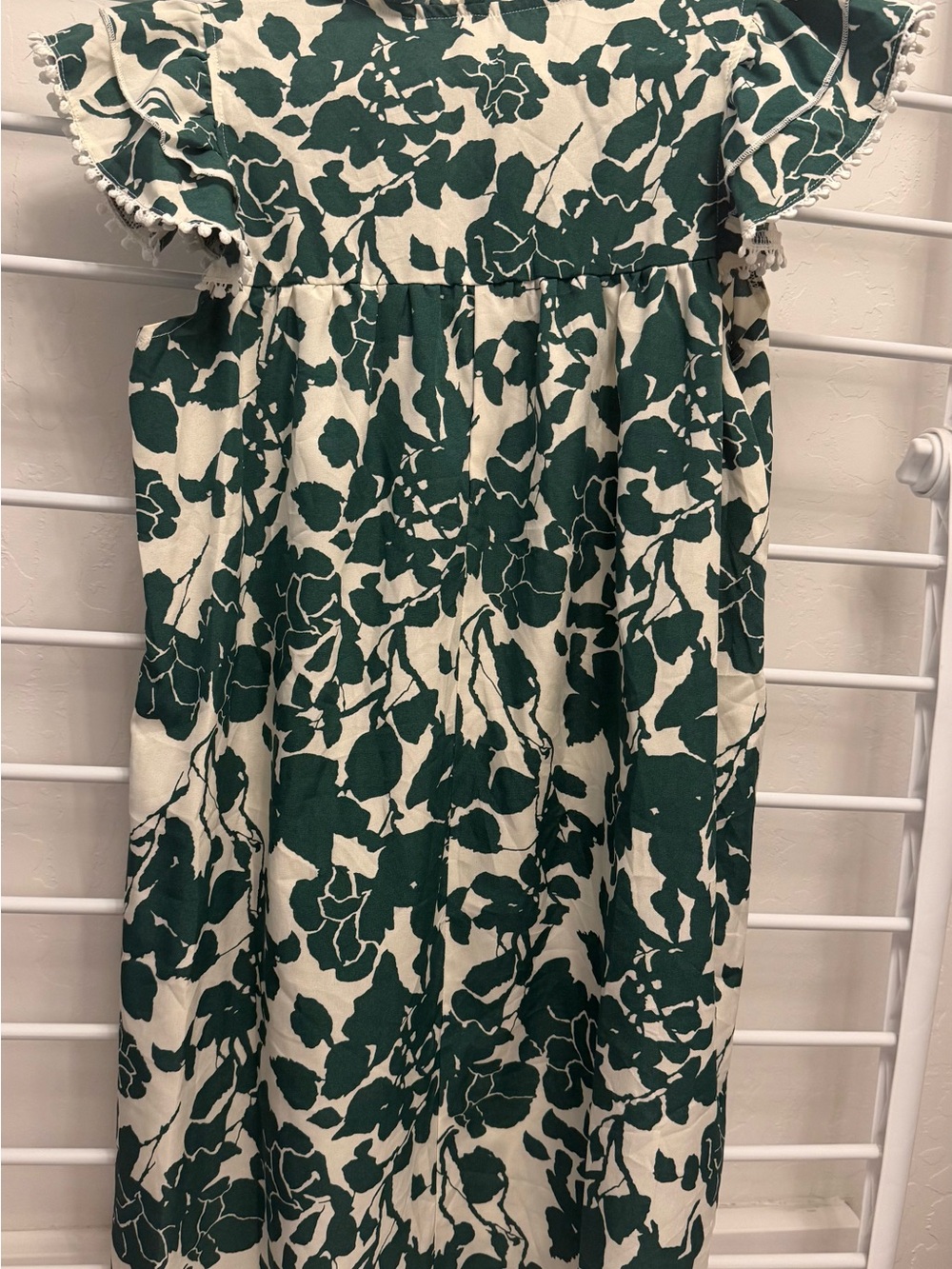 Green and White Floral Puff-Sleeve Women’s Dress - Picture 2 of 2